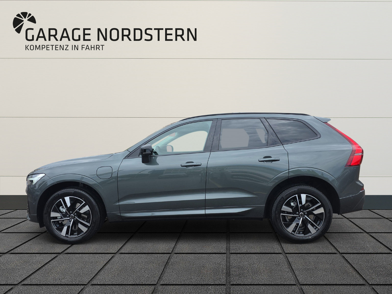 VOLVO XC60 2.0 T6 TE Plus Dark eAWD, Hybride Rechargeable Essence/Électricité, Voiture de démonstration, Automatique - 3