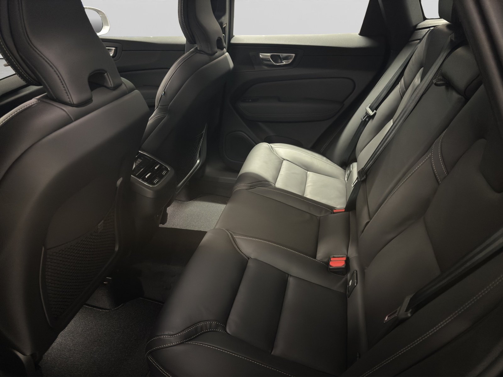 VOLVO XC60 2.0 B5 MH Ultra Bright AWD, Hybride Leggero Benzina/Elettrica, Auto dimostrativa, Automatico - 5