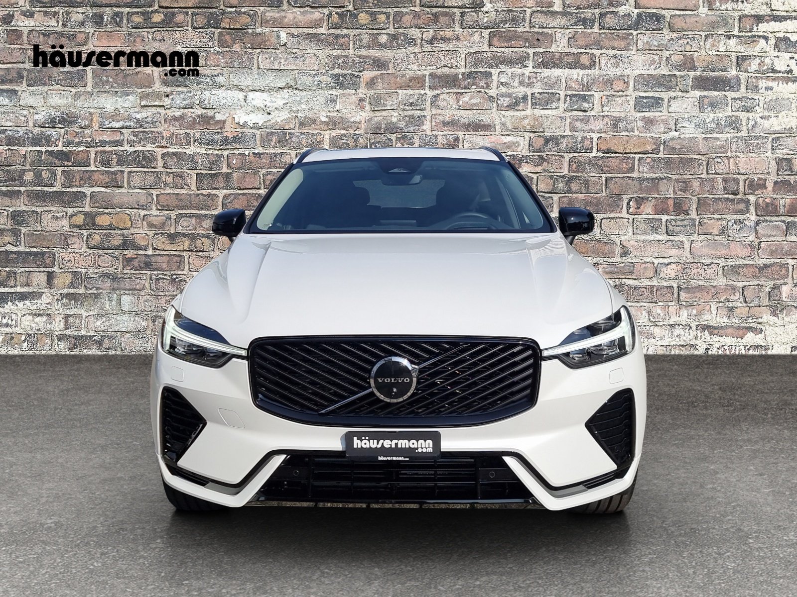 VOLVO XC60 2.0 T6 TE Ultra Dark eAWD, Plug-in-Hybrid Benzina/Elettrica, Auto dimostrativa, Automatico - 2