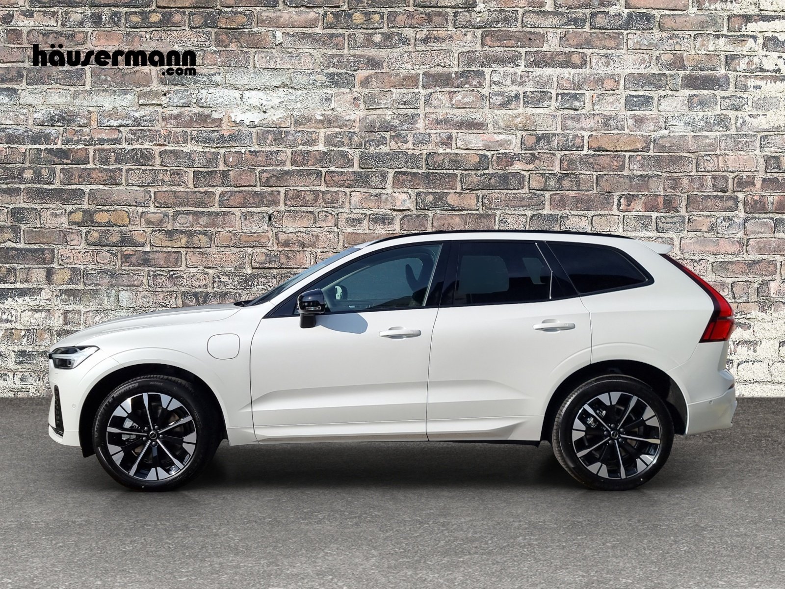 VOLVO XC60 2.0 T6 TE Ultra Dark eAWD, Plug-in-Hybrid Benzina/Elettrica, Auto dimostrativa, Automatico - 3