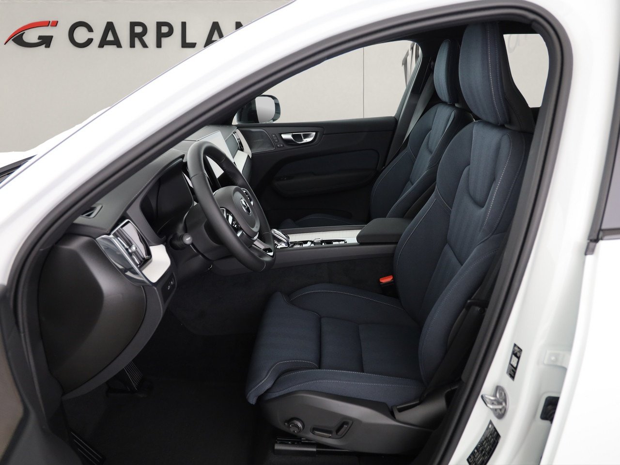 VOLVO XC60 2.0 T6 TE Ultra Dark eAWD, Petrol, Ex-demonstrator, Automatic - 6