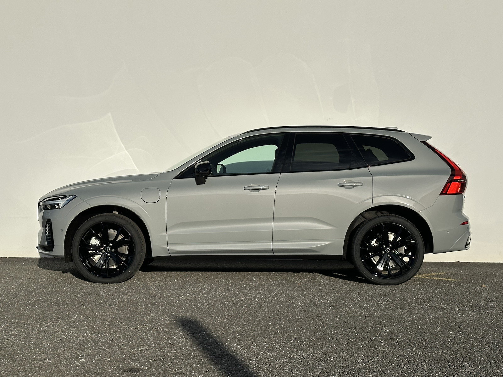 VOLVO XC60 2.0 T8 TE Black Edition eAWD, Plug-in-Hybrid Benzin/Elektro, Vorführwagen, Automatik - 5