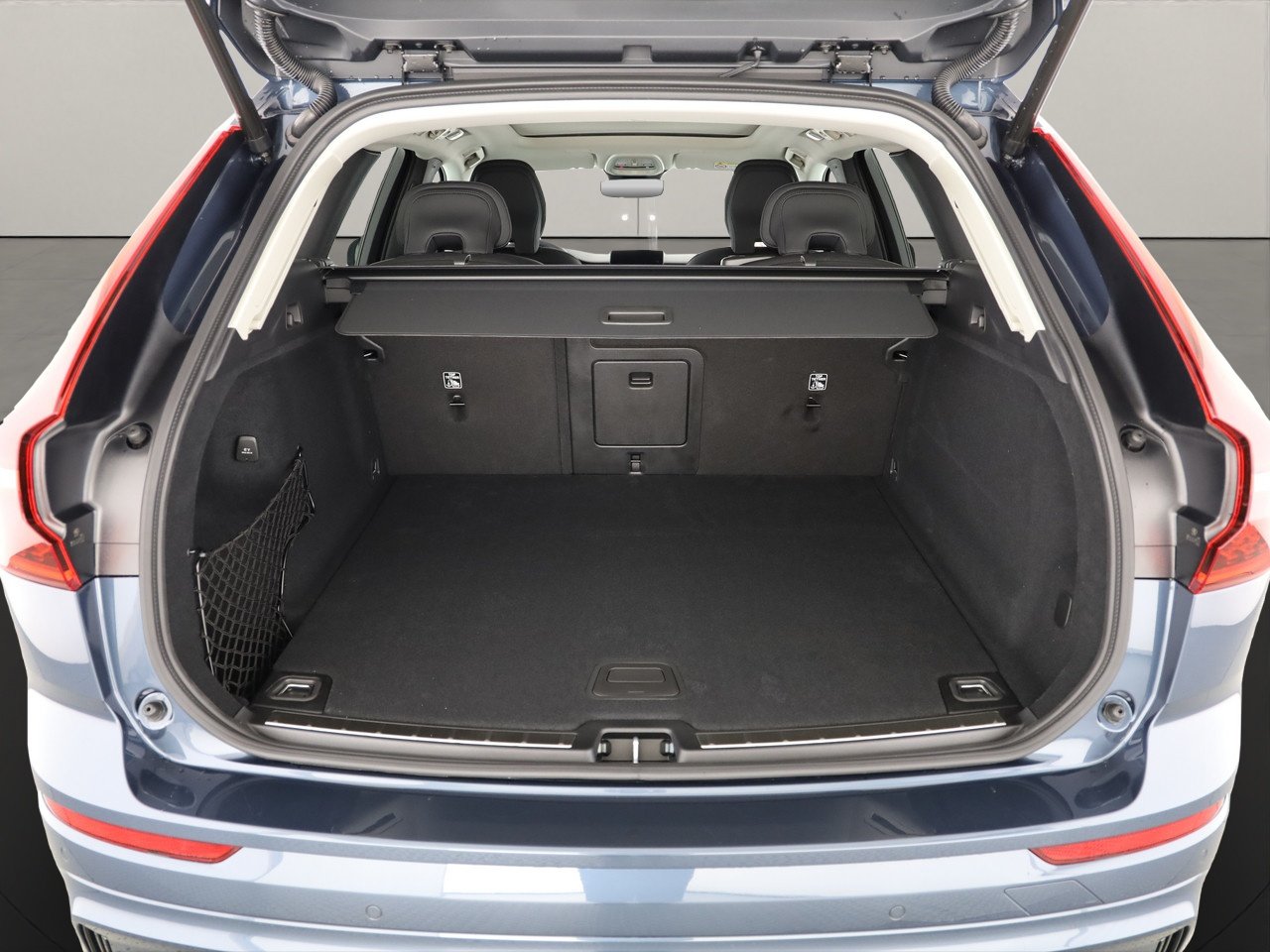 VOLVO XC60 2.0 B5 MH Ultra Dark AWD ., Hybride Leggero Benzina/Elettrica, Auto dimostrativa, Automatico - 4
