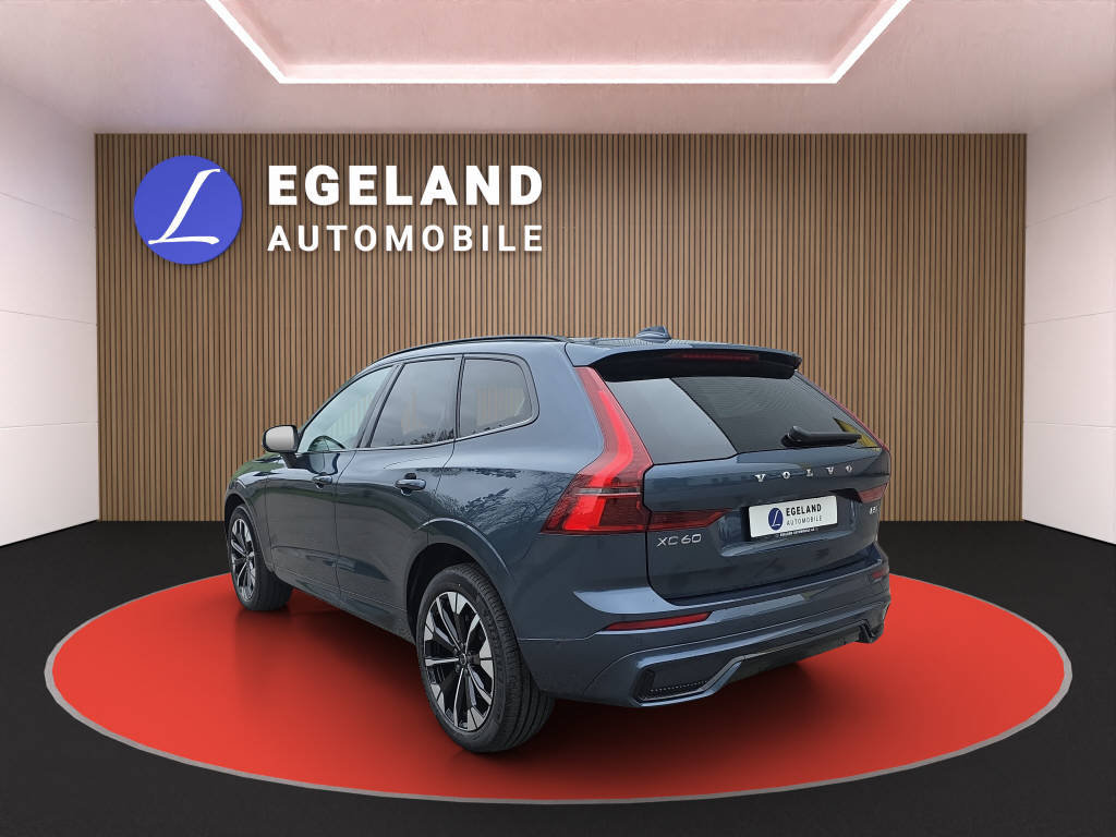 VOLVO XC60 2.0 B5 MH Plus Dark AWD, Mild-Hybrid Petrol/Electric, Ex-demonstrator, Automatic - 5