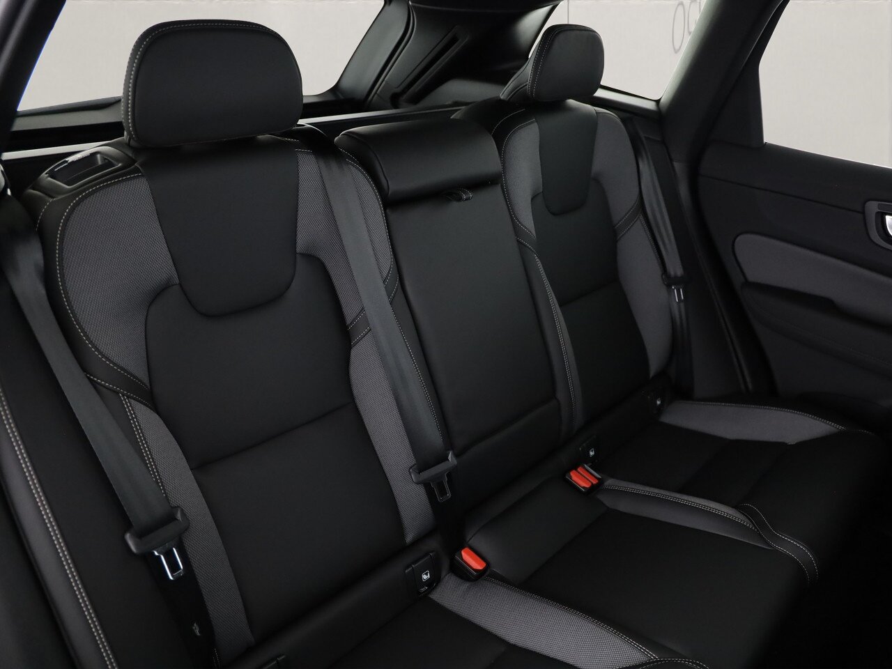 VOLVO XC60 2.0 T8 TE Black Edition eAWD, Plug-in-Hybrid Benzina/Elettrica, Auto dimostrativa, Automatico - 6