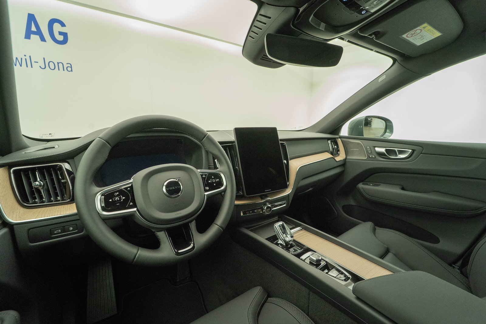 VOLVO XC60 2.0 T8 TE Ultra Bright eAWD, Plug-in-Hybrid Benzina/Elettrica, Auto dimostrativa, Automatico - 7
