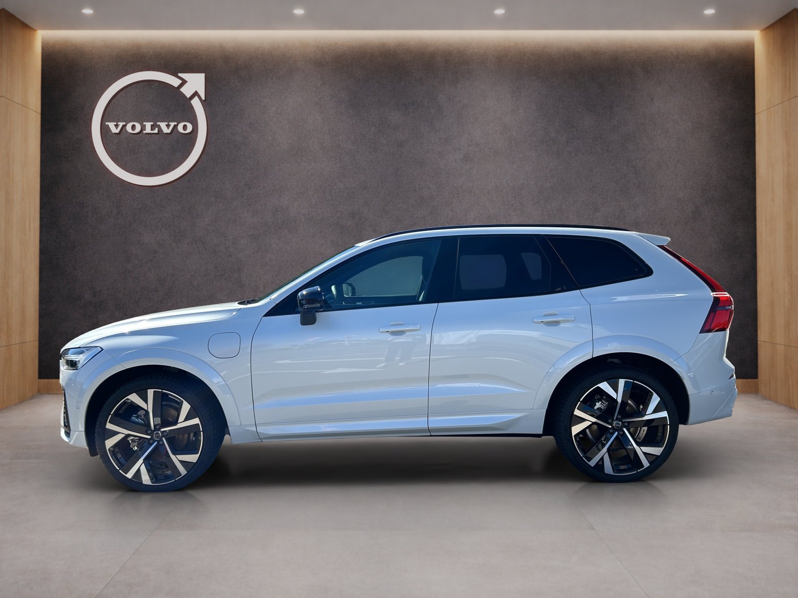 VOLVO XC60 2.0 T8 TE Black Edition eAWD, Plug-in-Hybrid Benzina/Elettrica, Auto dimostrativa, Automatico - 3