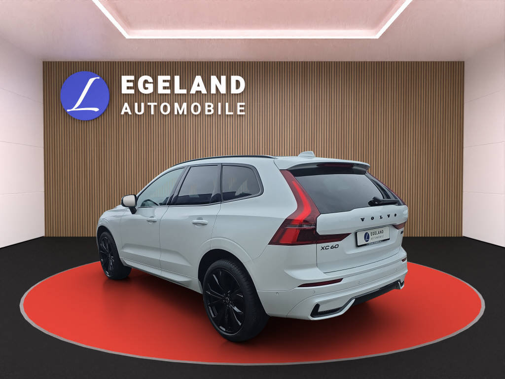 VOLVO XC60 2.0 B5 MH Plus Black Edition AWD, Hybride Léger Essence/Électricité, Voiture de démonstration, Automatique - 5