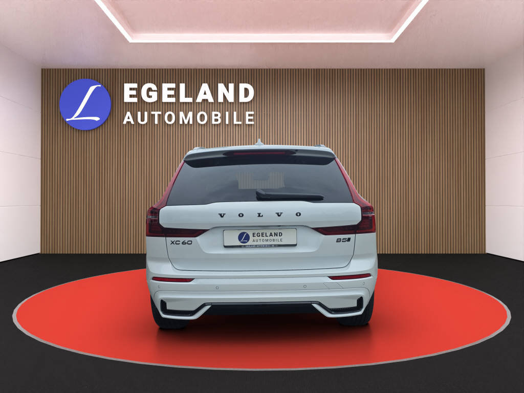 VOLVO XC60 2.0 B5 MH Plus Black Edition AWD, Hybride Léger Essence/Électricité, Voiture de démonstration, Automatique - 6