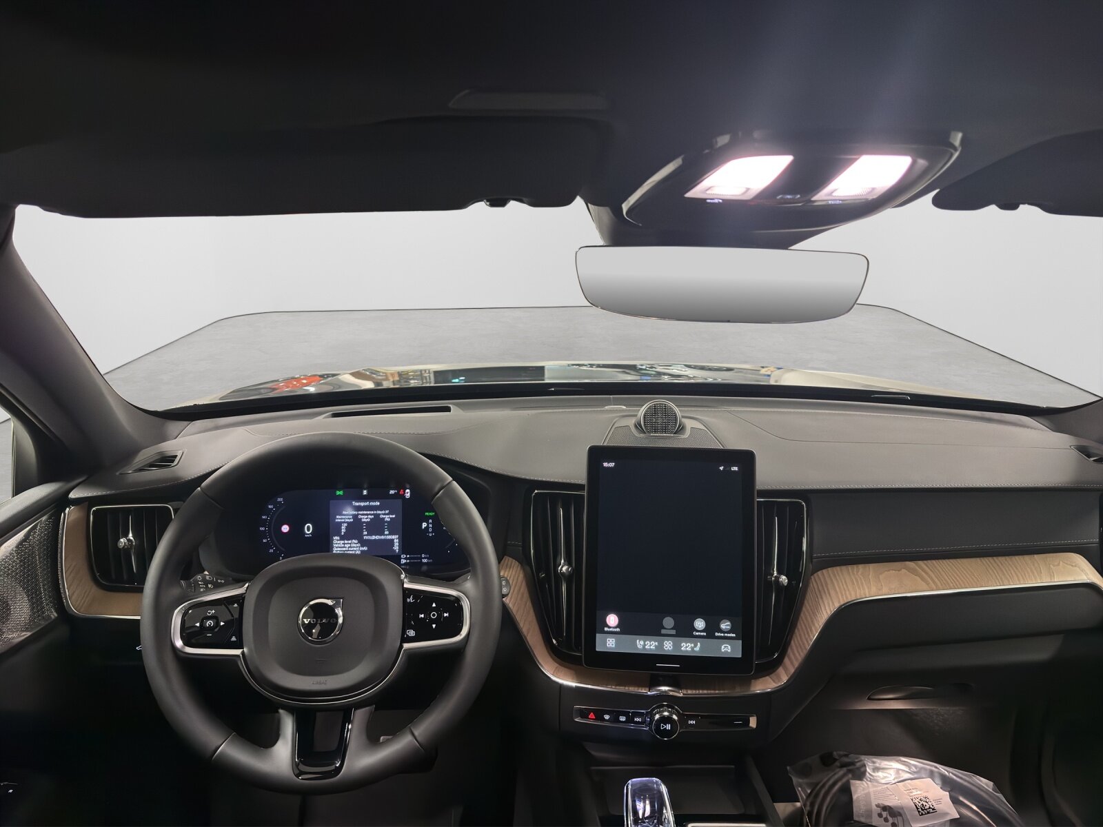 VOLVO XC60 2.0 T8 TE Ultra Dark eAWD, Hybride Rechargeable Essence/Électricité, Voiture de démonstration, Automatique - 7