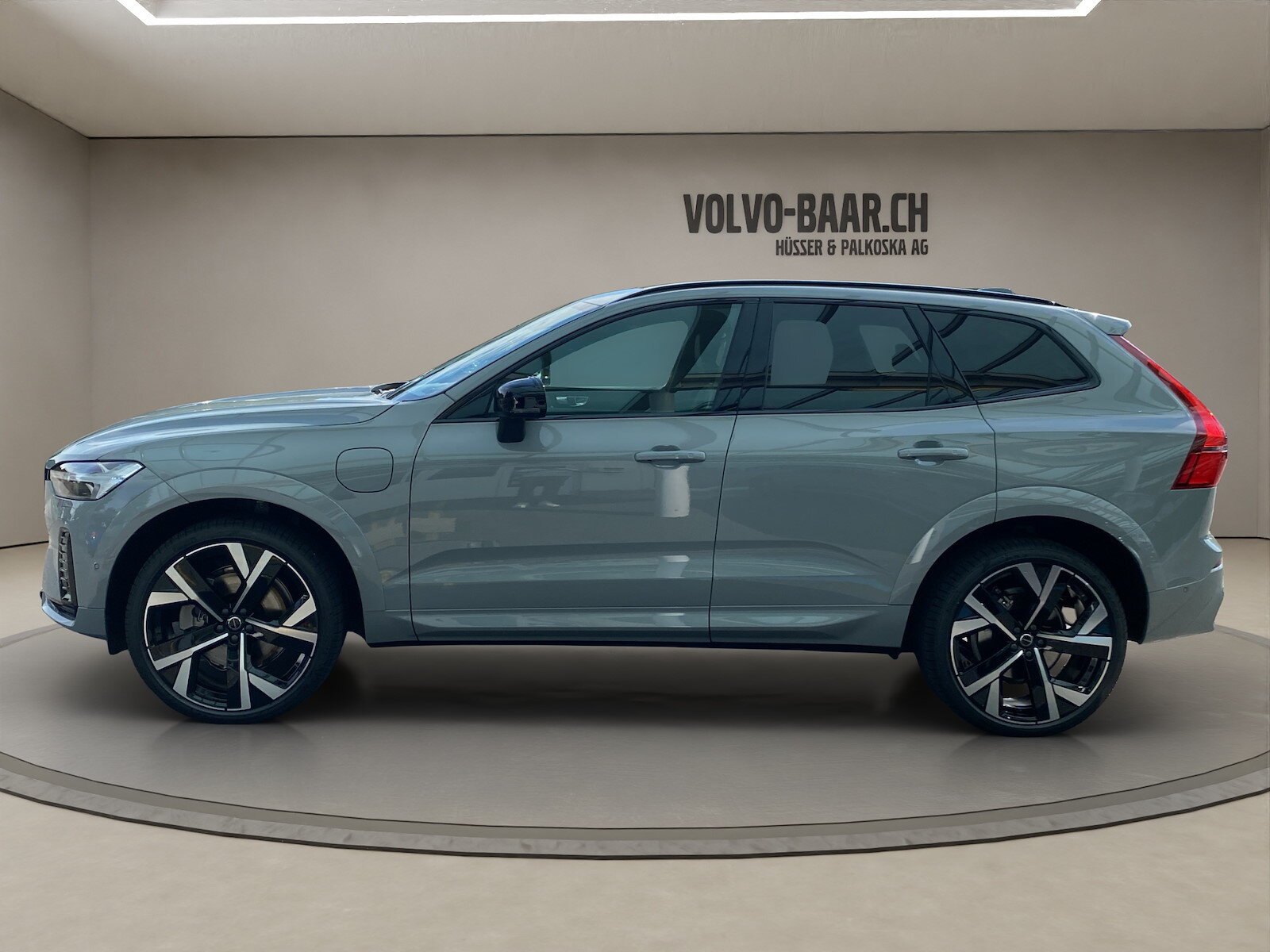 VOLVO XC60 2.0 T8 TE Black Edition eAWD, Hybride Rechargeable Essence/Électricité, Voiture de démonstration, Automatique - 2