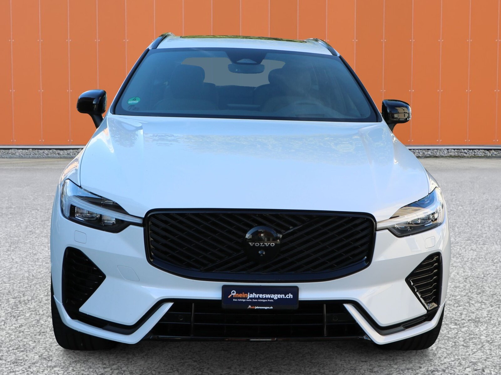 VOLVO XC60 T6 eAWD PluginHybrid Ultra Dark Geartronic, Plug-in-Hybrid Benzina/Elettrica, Auto dimostrativa, Automatico - 3