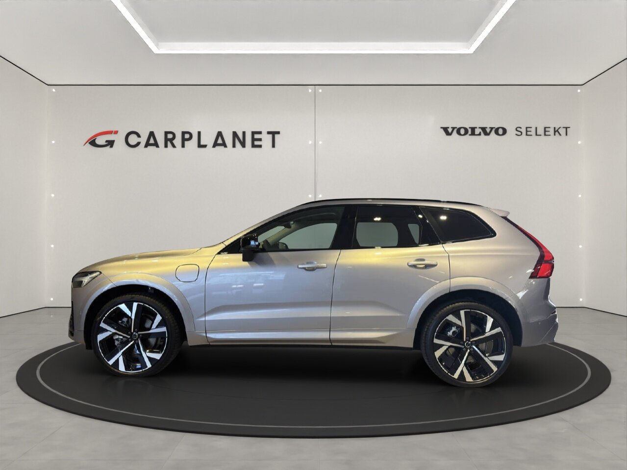 VOLVO XC60 2.0 T6 TE Ultra Dark eAWD, Plug-in-Hybrid Petrol/Electric, Ex-demonstrator, Automatic - 2