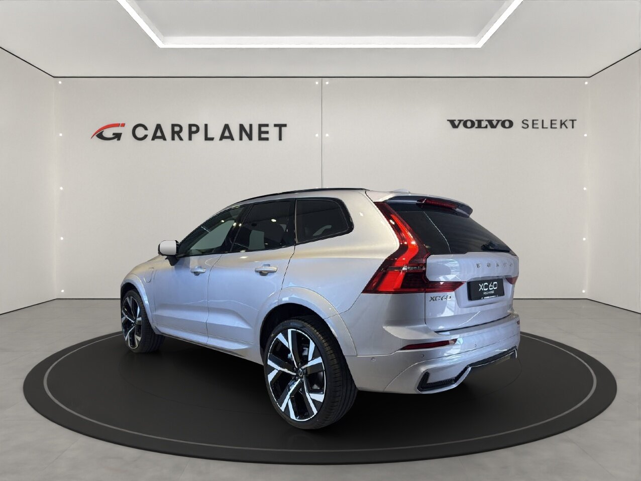 VOLVO XC60 2.0 T6 TE Ultra Dark eAWD, Plug-in-Hybrid Petrol/Electric, Ex-demonstrator, Automatic - 3