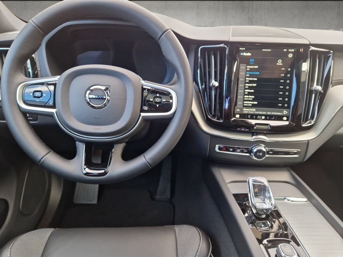 VOLVO XC60 2.0 T8 TE XCENTRIC Black Edition eAWD, Plug-in-Hybrid Benzina/Elettrica, Auto nuove, Automatico - 2