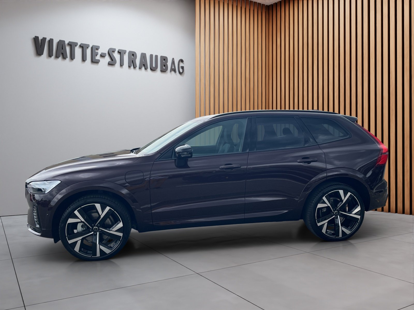 VOLVO XC60 2.0 T6 TE Ultra Dark eAWD, Plug-in-Hybrid Benzin/Elektro, Neuwagen, Automat - 2
