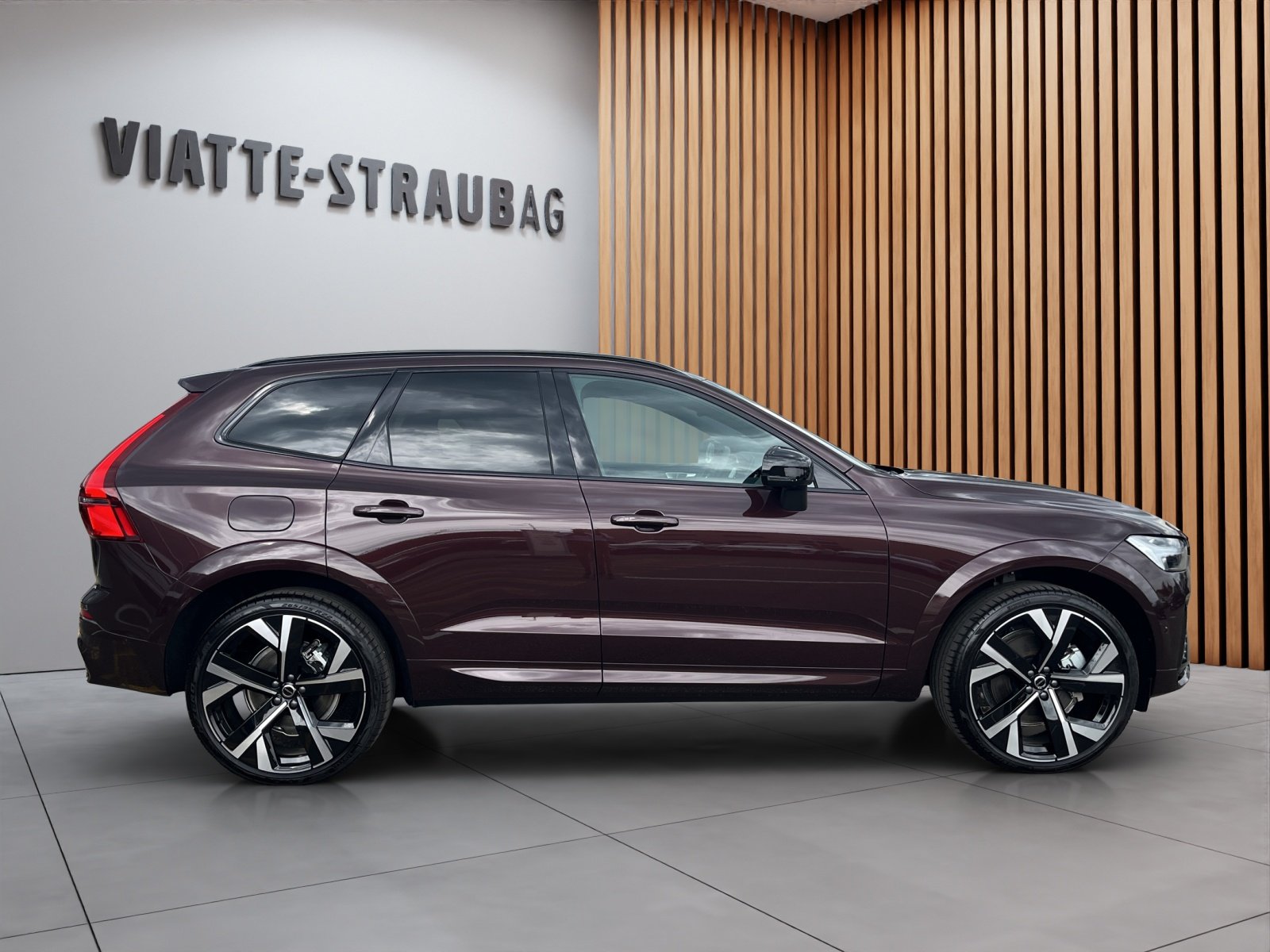VOLVO XC60 2.0 T6 TE Ultra Dark eAWD, Plug-in-Hybrid Benzin/Elektro, Neuwagen, Automat - 6