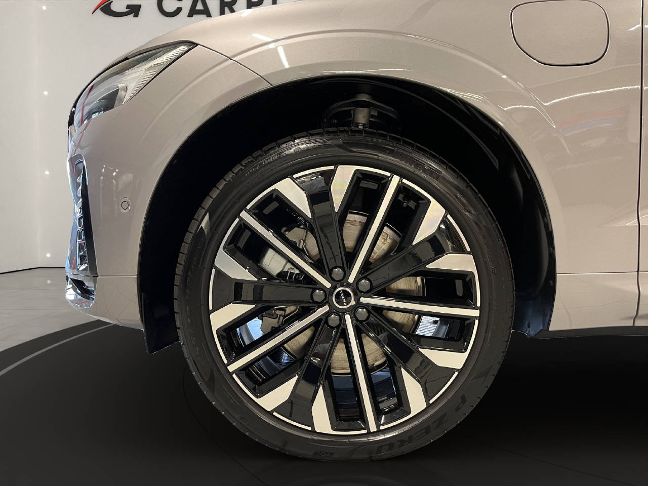 VOLVO XC60 2.0 T8 TE Ultra Dark eAWD, Plug-in-Hybrid Benzina/Elettrica, Auto nuove, Automatico - 6