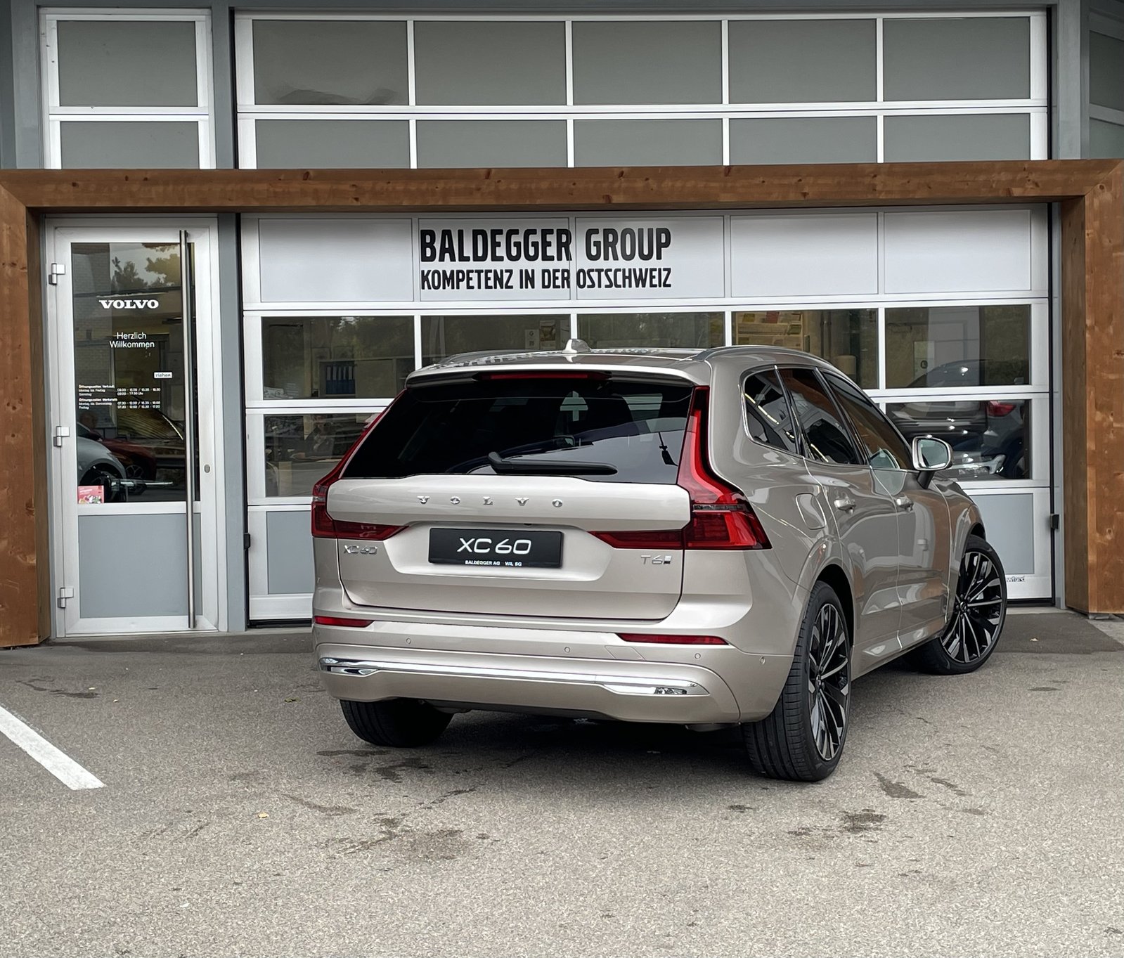 VOLVO XC60 2.0 T6 TE Ultra Bright eA, Voll-Hybrid Benzin/Elektro, Neuwagen, Automat - 3