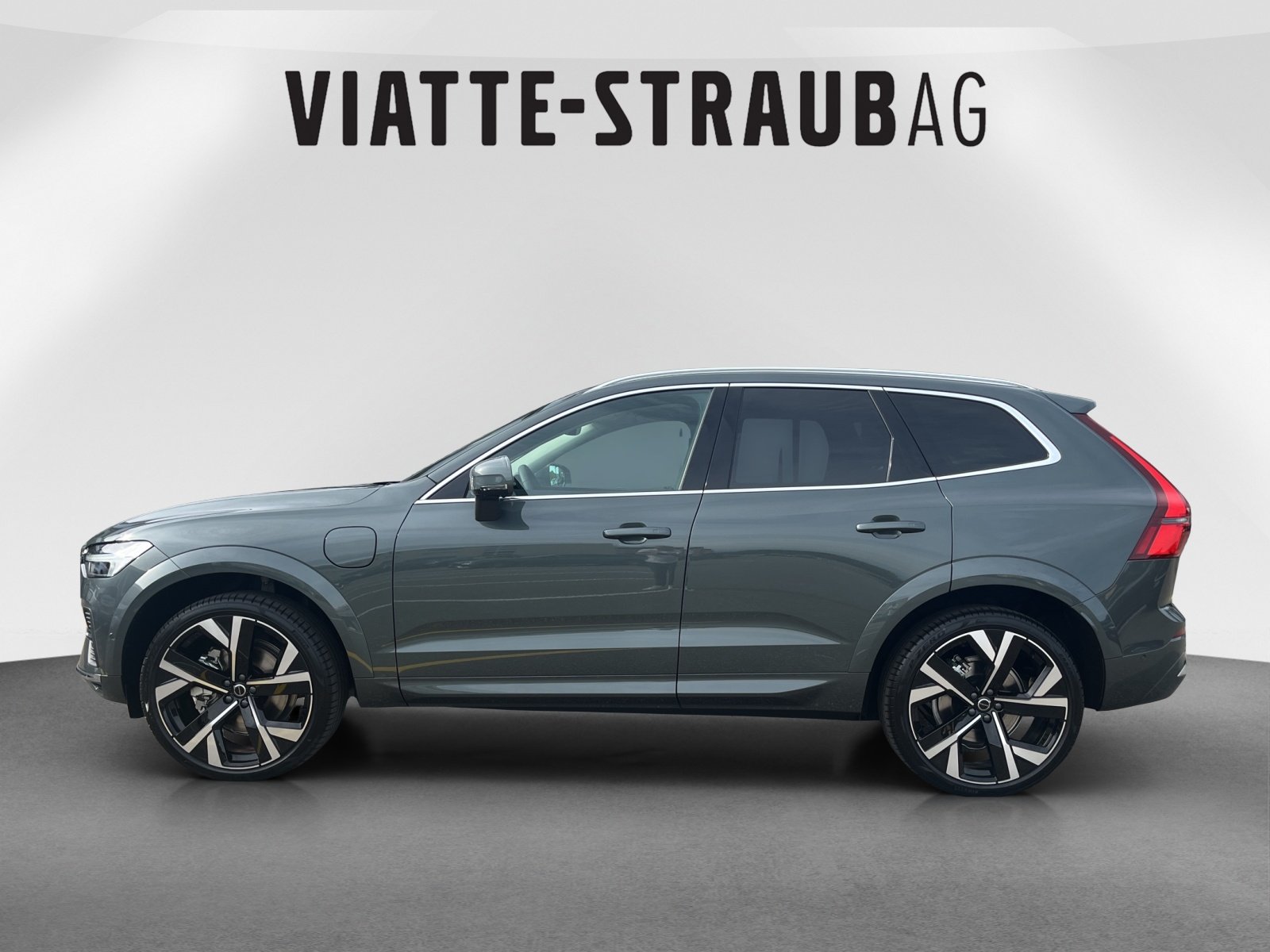 VOLVO XC60 2.0 T8 TE Ultra Bright eAWD, Hybride Rechargeable Essence/Électricité, Voiture nouvelle, Automatique - 2