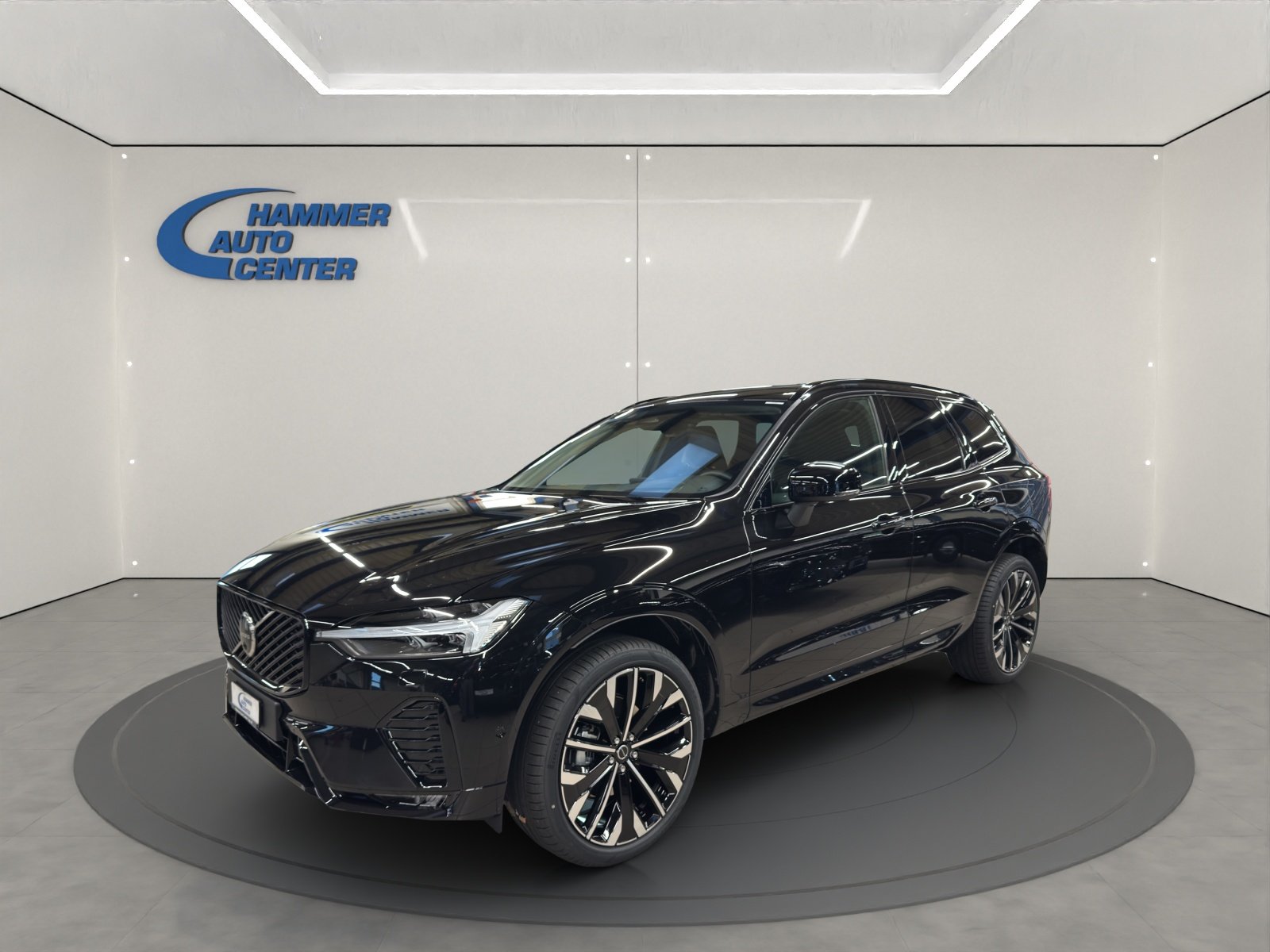 VOLVO XC60 2.0 B5 MH Ultra Dark AWD, Mild-Hybrid Benzin/Elektro, Neuwagen, Automat