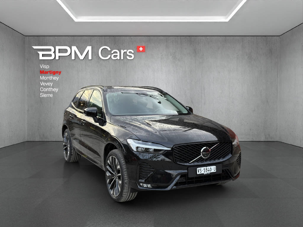 VOLVO XC60 2.0 B5 MH Ultra Dark AWD, Mild-Hybrid Petrol/Electric, New car, Automatic - 3