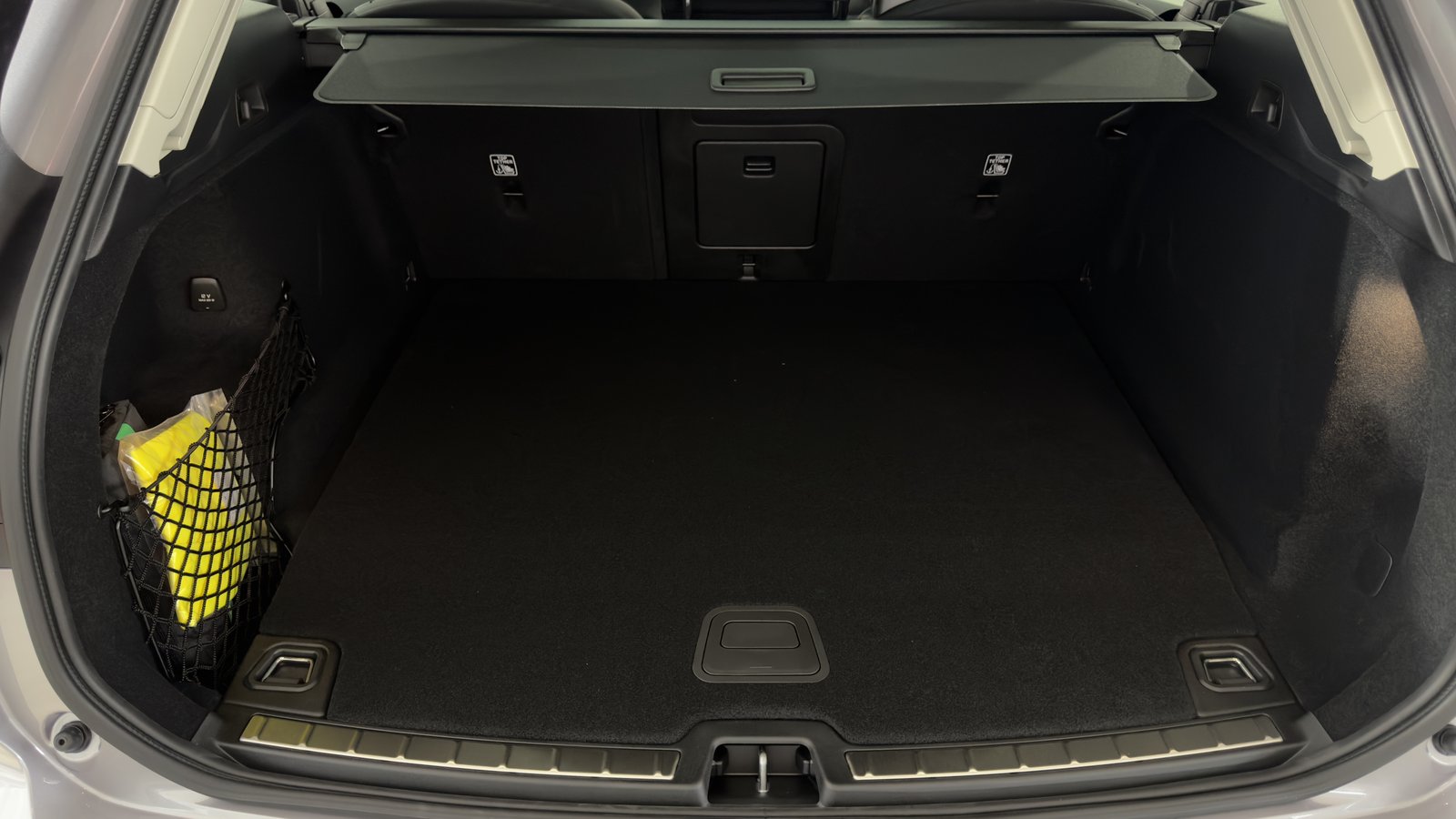 VOLVO XC60 2.0 T6 TE Ultra Dark eAWD, Voll-Hybrid Benzin/Elektro, Neuwagen, Automat - 7