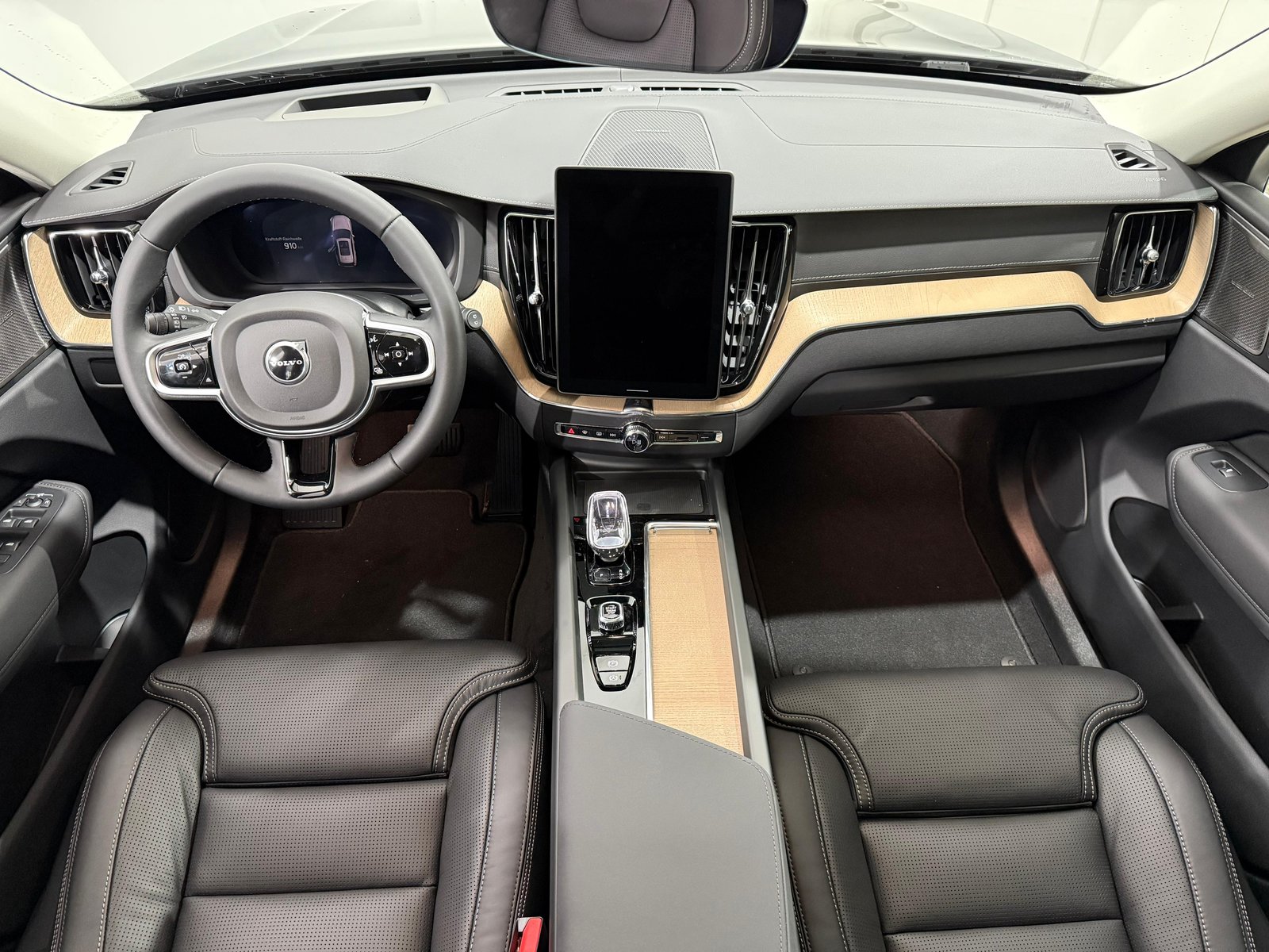 VOLVO XC60 2.0 T6 TE Ultra Bright eA, Hybride Intégral Essence/Électricité, Voiture nouvelle, Automatique - 5