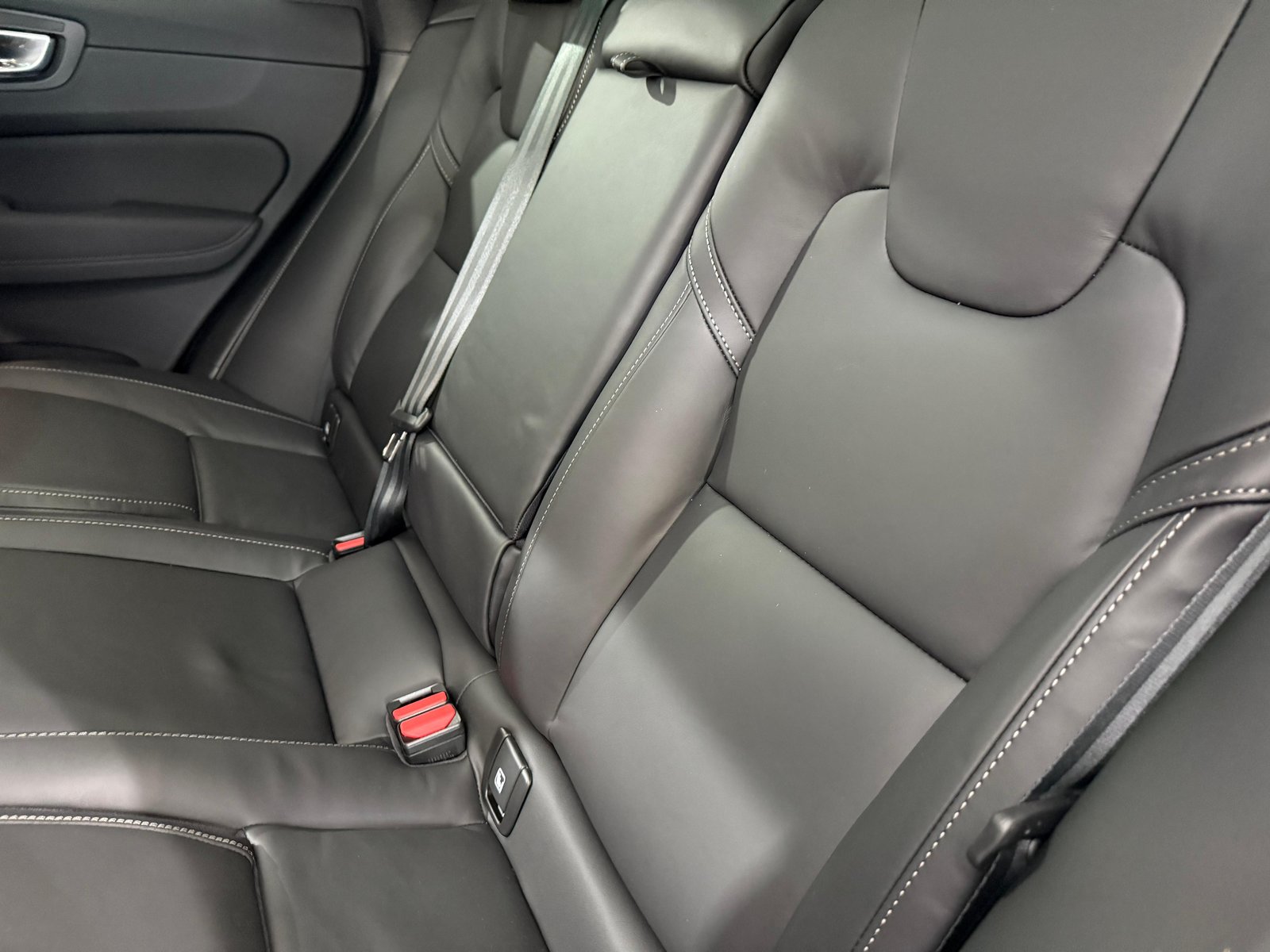 VOLVO XC60 2.0 T6 TE Ultra Bright eA, Hybride Intégral Essence/Électricité, Voiture nouvelle, Automatique - 6