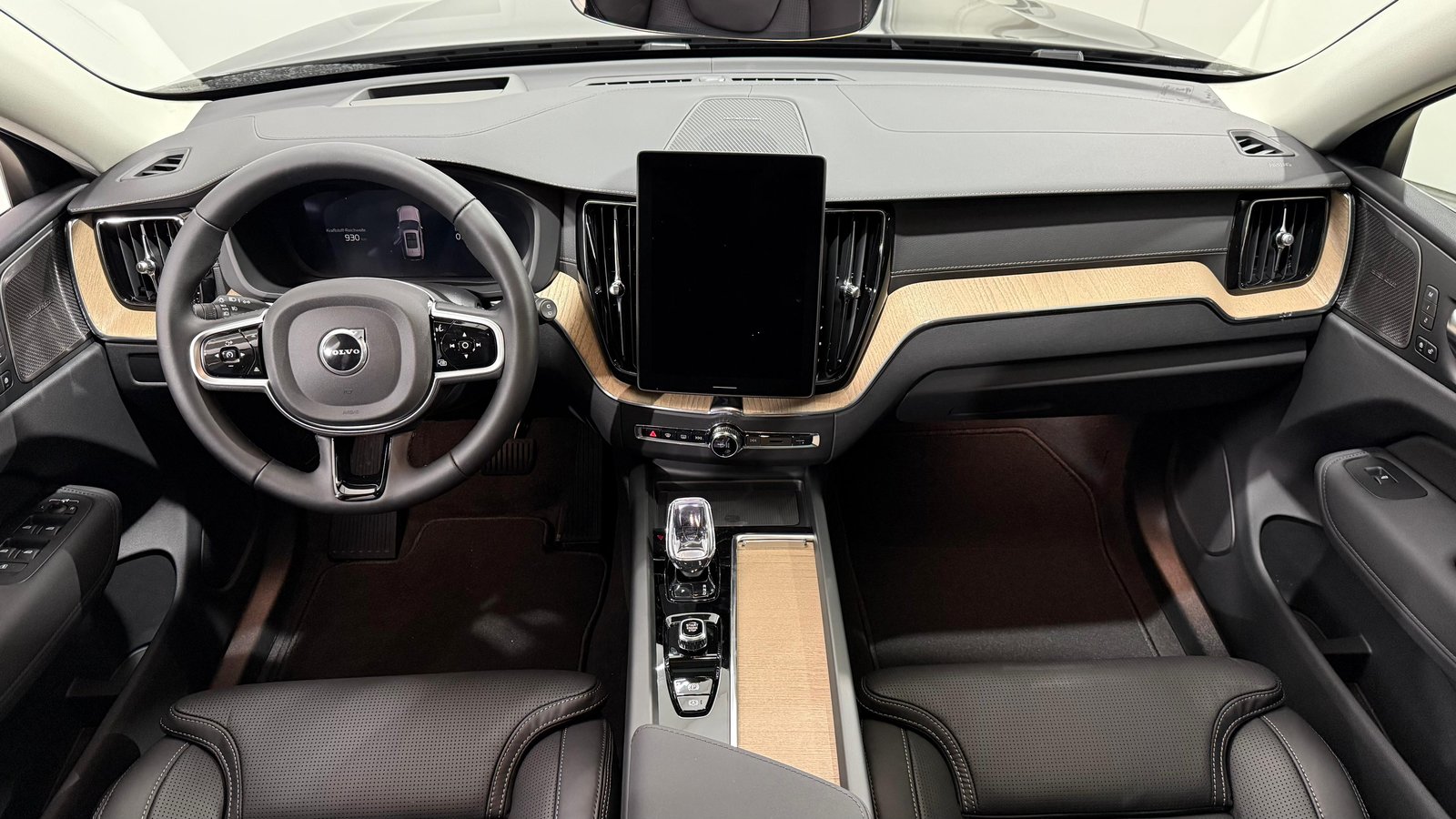 VOLVO XC60 2.0 T6 TE Ultra Dark eAWD, Voll-Hybrid Benzin/Elektro, Neuwagen, Automat - 5