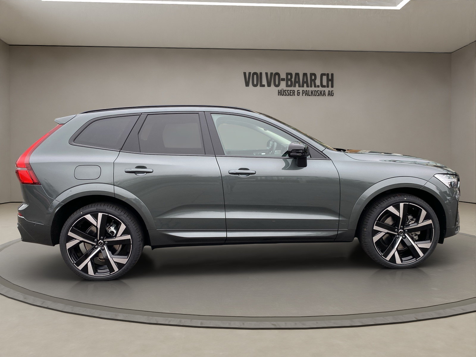 VOLVO XC60 2.0 B5 MH Ultra Dark AWD, Hybride Léger Essence/Électricité, Voiture nouvelle, Automatique - 4