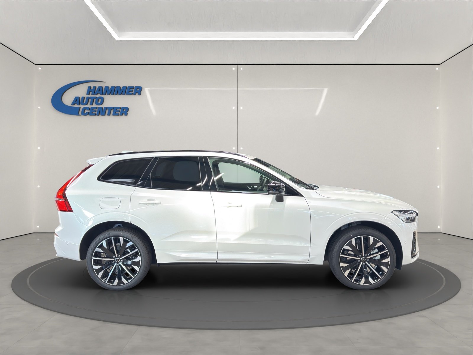 VOLVO XC60 2.0 T6 TE Ultra Dark eAWD, Plug-in-Hybrid Benzina/Elettrica, Auto nuove, Automatico - 6