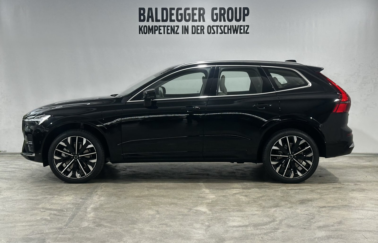 VOLVO XC60 2.0 T6 TE Ultra Bright eA, Hybride Intégral Essence/Électricité, Voiture nouvelle, Automatique - 2