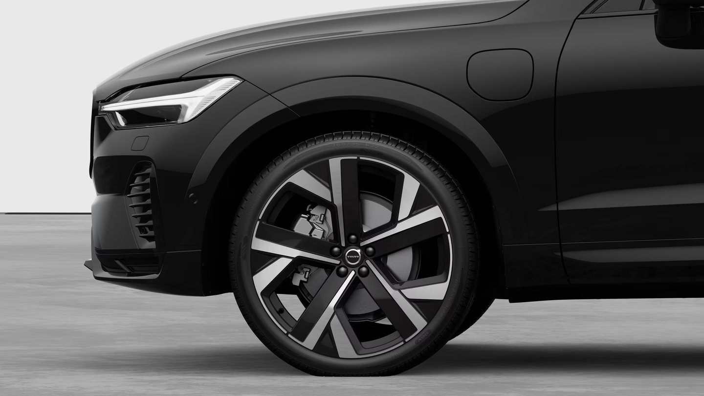 VOLVO XC60 2.0 T8 TE Ultra Black Edition eAWD, Plug-in-Hybrid Petrol/Electric, New car, Automatic - 7