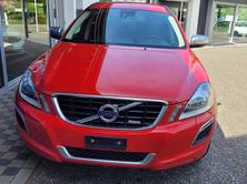VOLVO XC60 D3 AWD R-Design Geartronic, Diesel, Second hand / Used, Automatic - 4