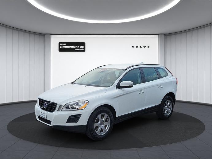 VOLVO XC60 2.4 D4 Momentum AWD S/S, Diesel, Occasioni / Usate, Manuale