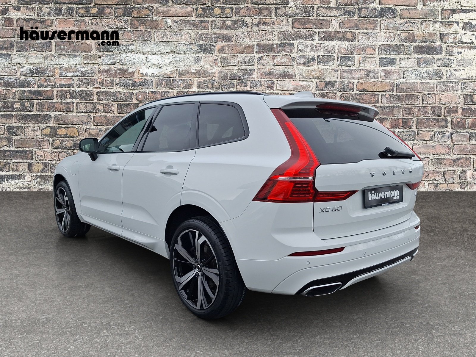VOLVO XC60 2.0 T8 TE R-Design eAWD, Hybride Rechargeable Essence/Électricité, Occasion / Utilisé, Automatique - 4