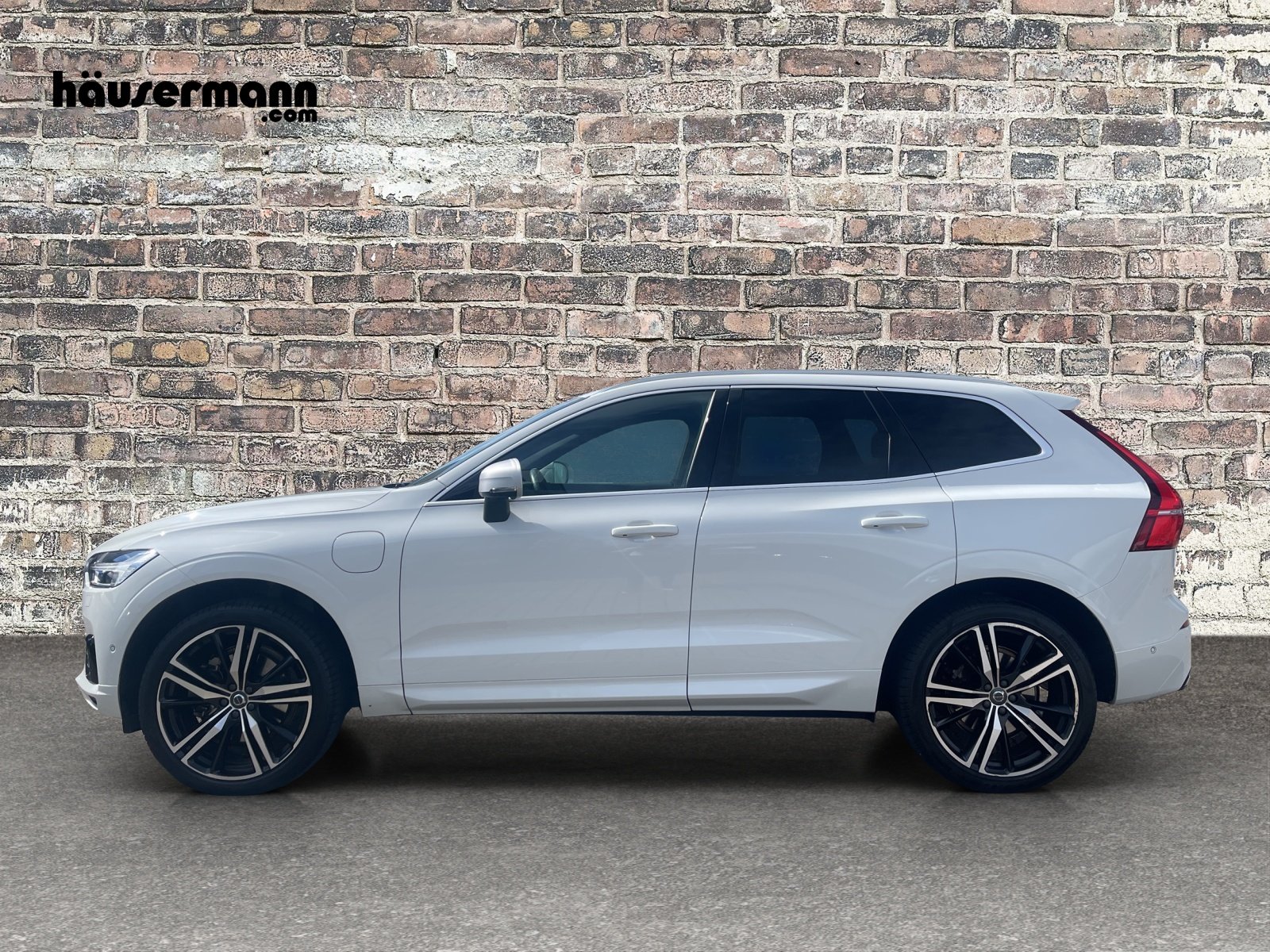 VOLVO XC60 2.0 T8 TE R-Design AWD, Plug-in-Hybrid Benzin/Elektro, Occasion / Gebraucht, Automat - 3