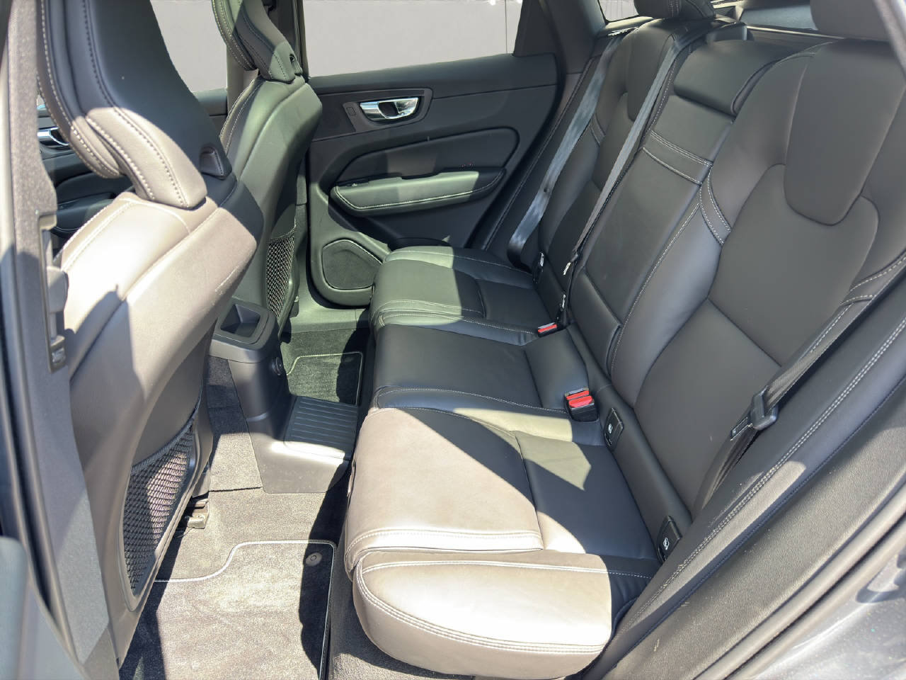 VOLVO XC60 2.0 T6 TE R-Design eAWD, Plug-in-Hybrid Petrol/Electric, Second hand / Used, Automatic - 7