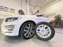 VOLVO XC60 D5 AWD Momentum R-Design Geartronic, Diesel, Occasion / Gebraucht, Automat - 3