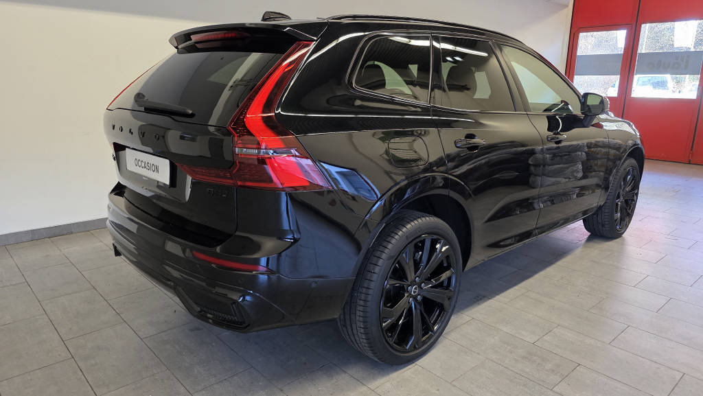 VOLVO XC60 2.0 B5 MH Black Edition AWD, Mild-Hybrid Benzin/Elektro, Occasion / Gebraucht, Automat - 4
