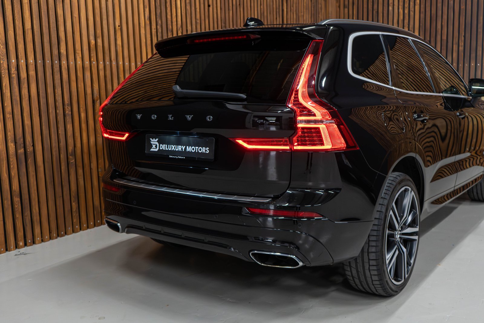 VOLVO XC60 2.0 D5 R-Design AWD, Diesel, Second hand / Used, Automatic - 7