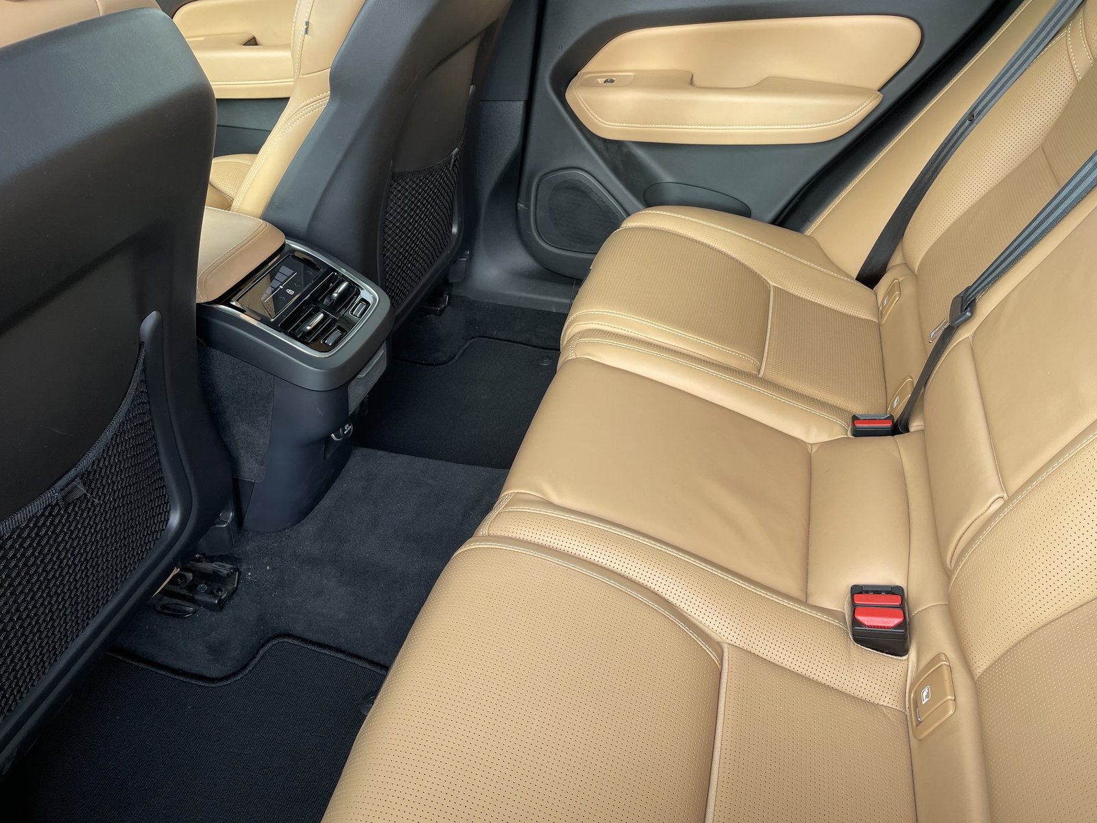 VOLVO XC60 B5 AWD Inscription, Voll-Hybrid Diesel/Elektro, Occasion / Gebraucht, Automat - 5