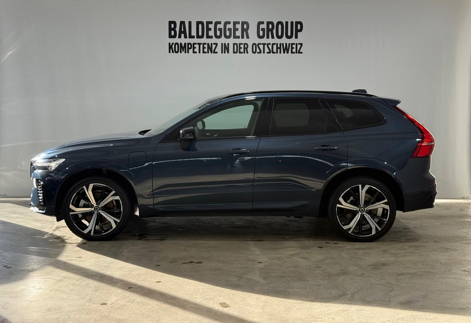 VOLVO XC60 2.0 T8 TE Ultimate Dark e, Hybride Integrale Benzina/Elettrica, Occasioni / Usate, Automatico - 2