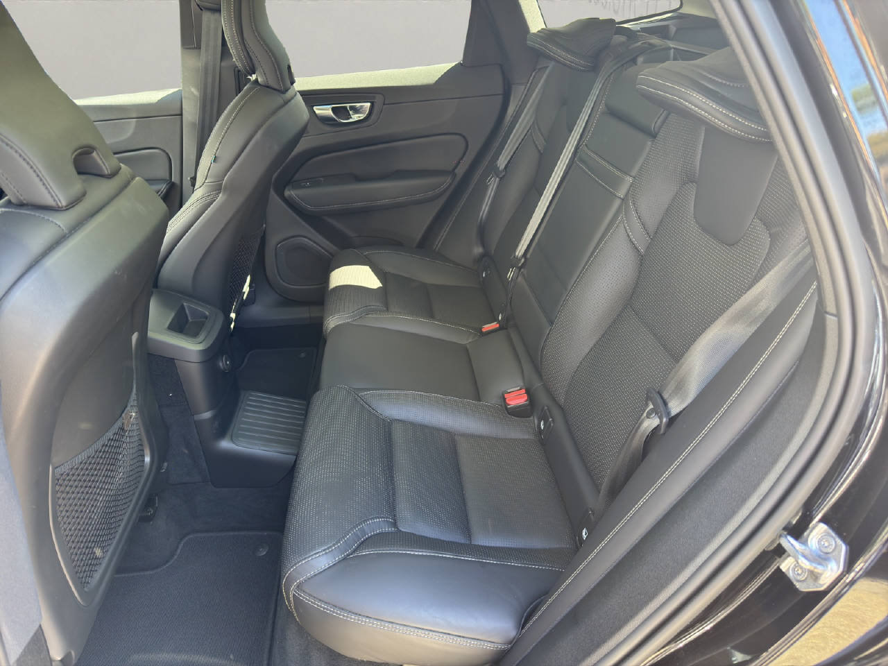 VOLVO XC60 2.0 T8 TE Inscription eAWD, Hybride Rechargeable Essence/Électricité, Occasion / Utilisé, Automatique - 7