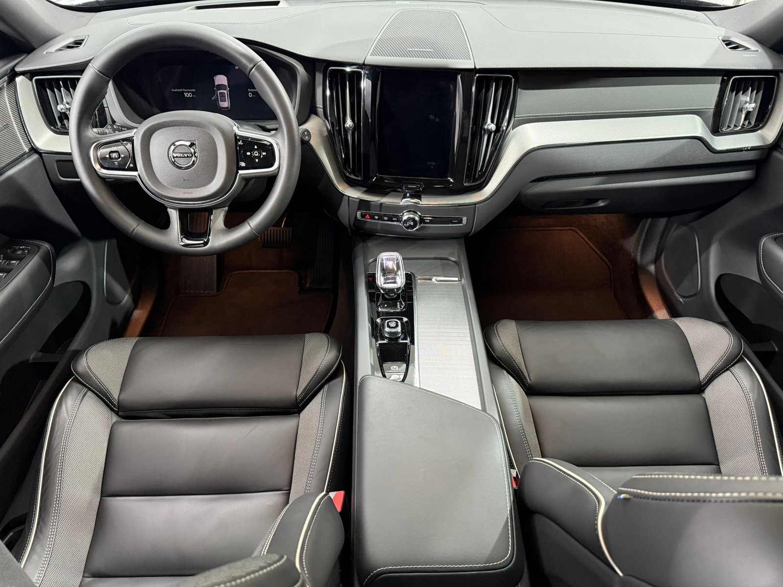 VOLVO XC60 2.0 T8 TE XCENTRIC Black, Hybride Integrale Benzina/Elettrica, Occasioni / Usate, Automatico - 5