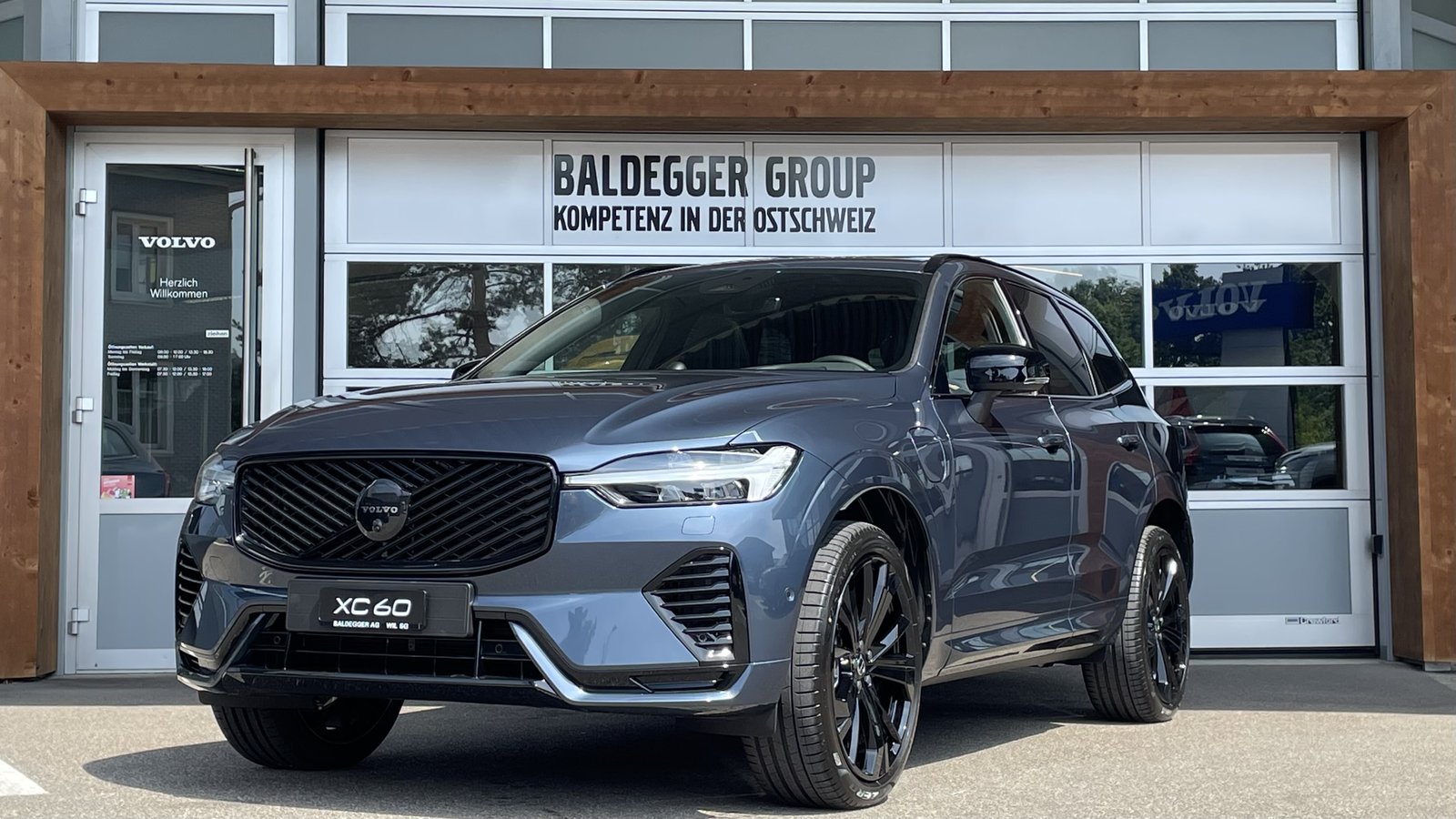 VOLVO XC60 2.0 T6 TE Black Edition e, Hybride Intégral Essence/Électricité, Voiture de démonstration, Automatique - 2