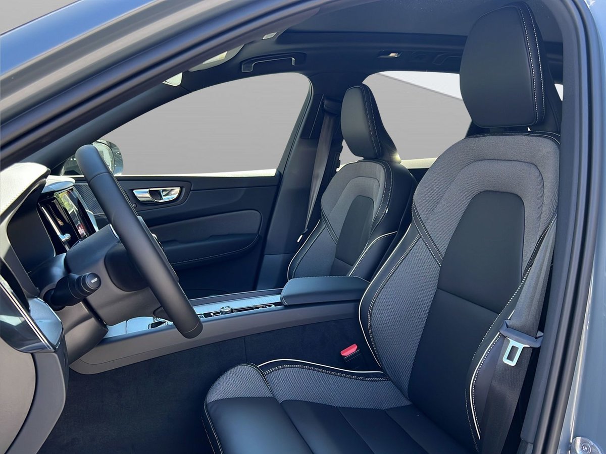 VOLVO XC60 2.0 B5 MH Ultimate Dark AWD, Mild-Hybrid Benzin/Elektro, Vorführwagen, Automat - 7