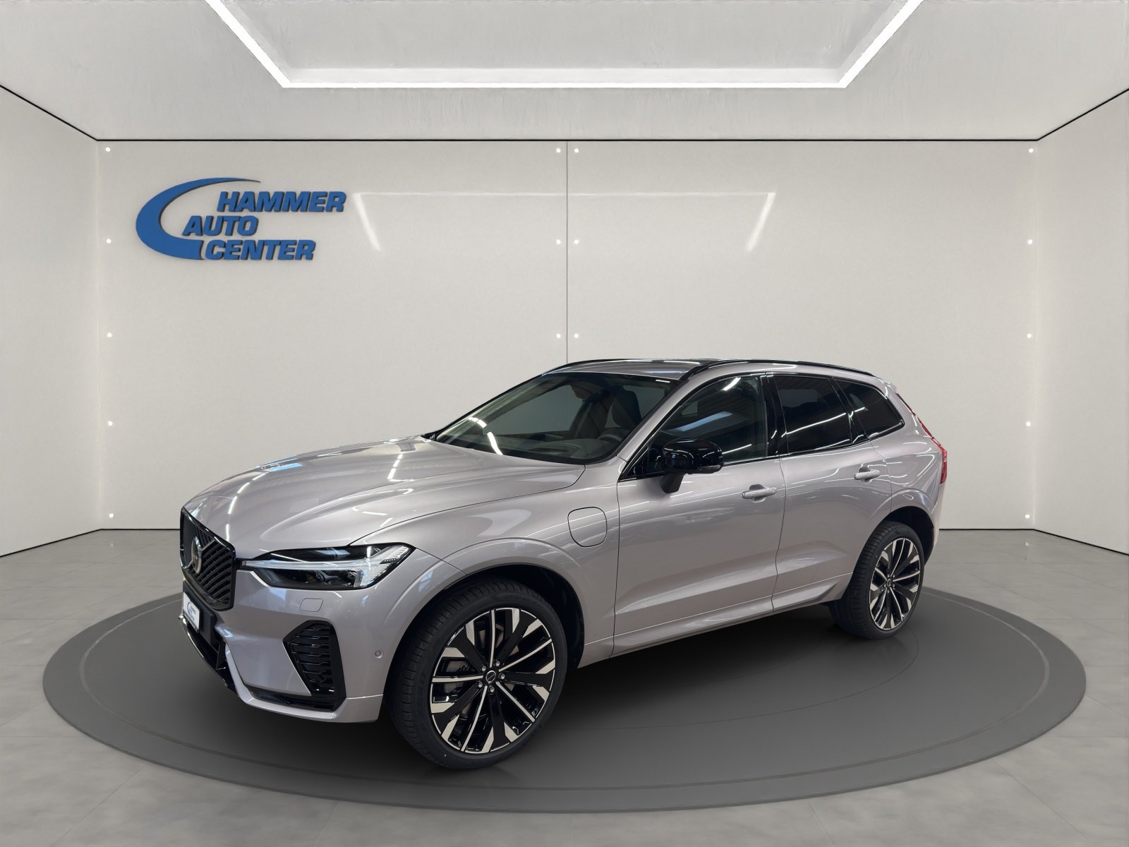 VOLVO XC60 2.0 T8 TE Ultra Dark eAWD, Plug-in-Hybrid Benzina/Elettrica, Auto dimostrativa, Automatico