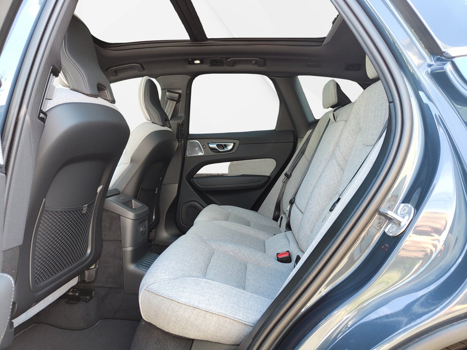 VOLVO XC60 2.0 T6 TE Ultra Bright eAWD, Hybride Rechargeable Essence/Électricité, Voiture de démonstration, Automatique - 5